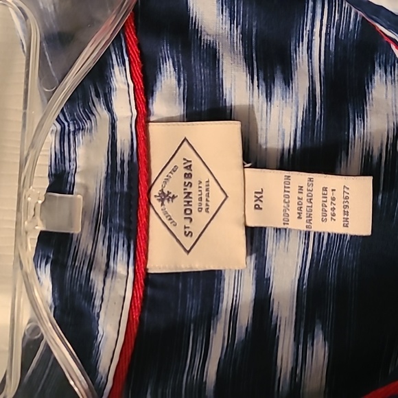 ST. JOHN'S BAY WOMAN'S PETITE BLUE AND WHITE SLEEVELESS TOP SIZE PETITE XL - Picture 3 of 13